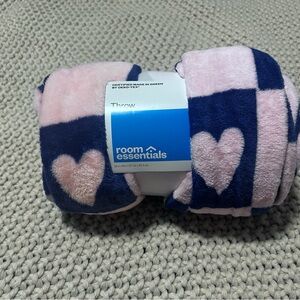 Target Room Essentials Pink and Navy Heart Throw Blanket